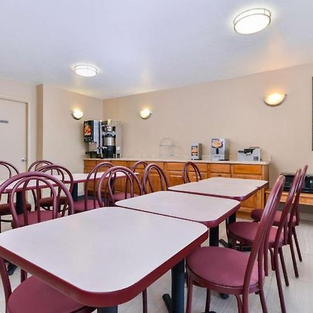 Days Inn By Wyndham Albuquerque Northeast Εξωτερικό φωτογραφία