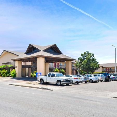 Days Inn By Wyndham Albuquerque Northeast Εξωτερικό φωτογραφία