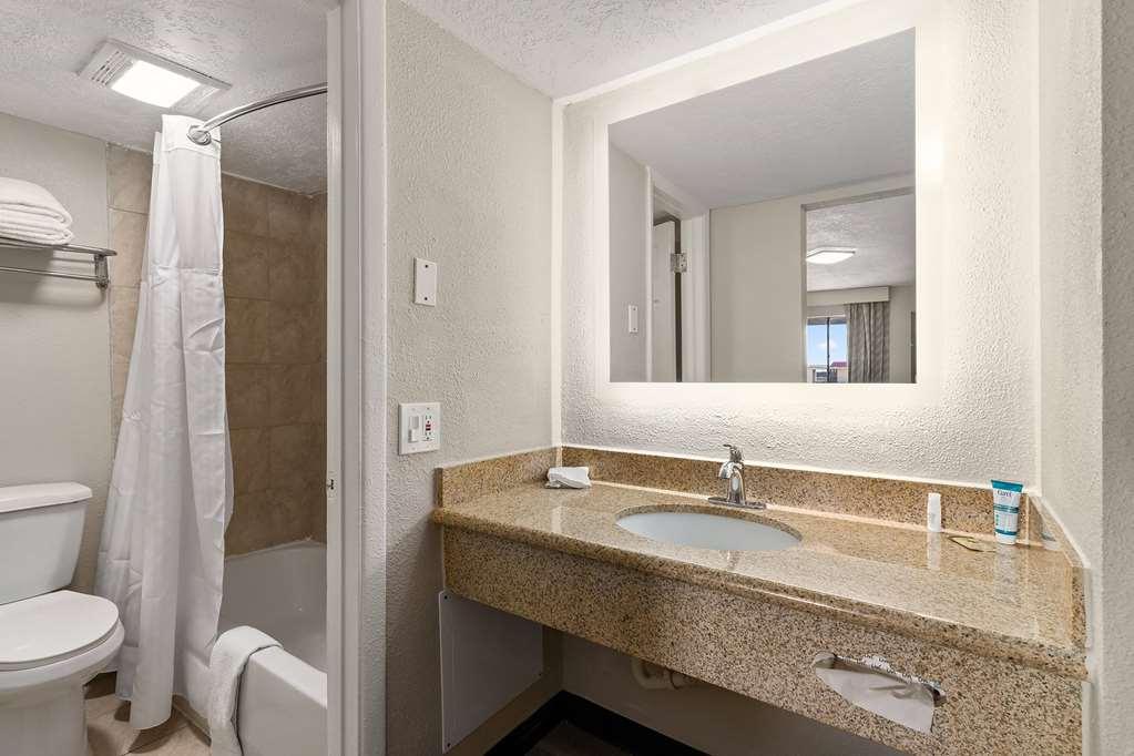 Days Inn By Wyndham Albuquerque Northeast Δωμάτιο φωτογραφία